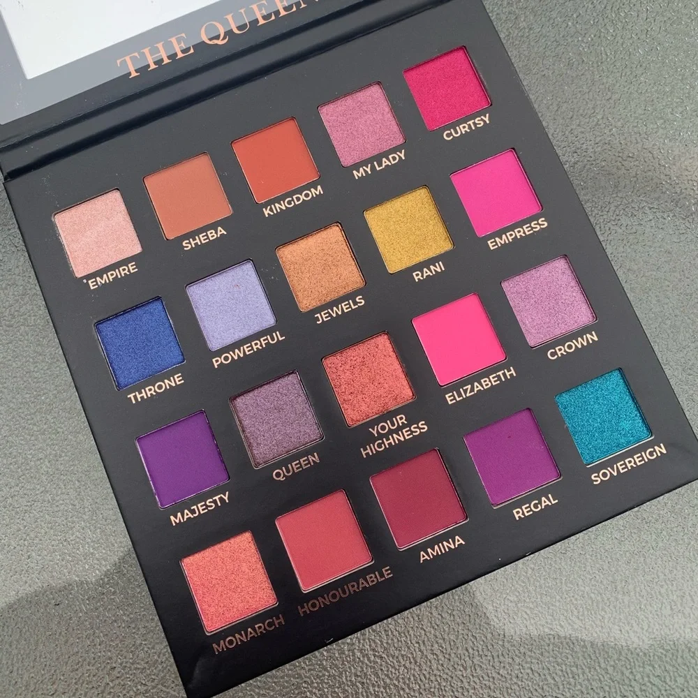 🎉HP🎉 New Eloise The Queen Eyeshadow Palette